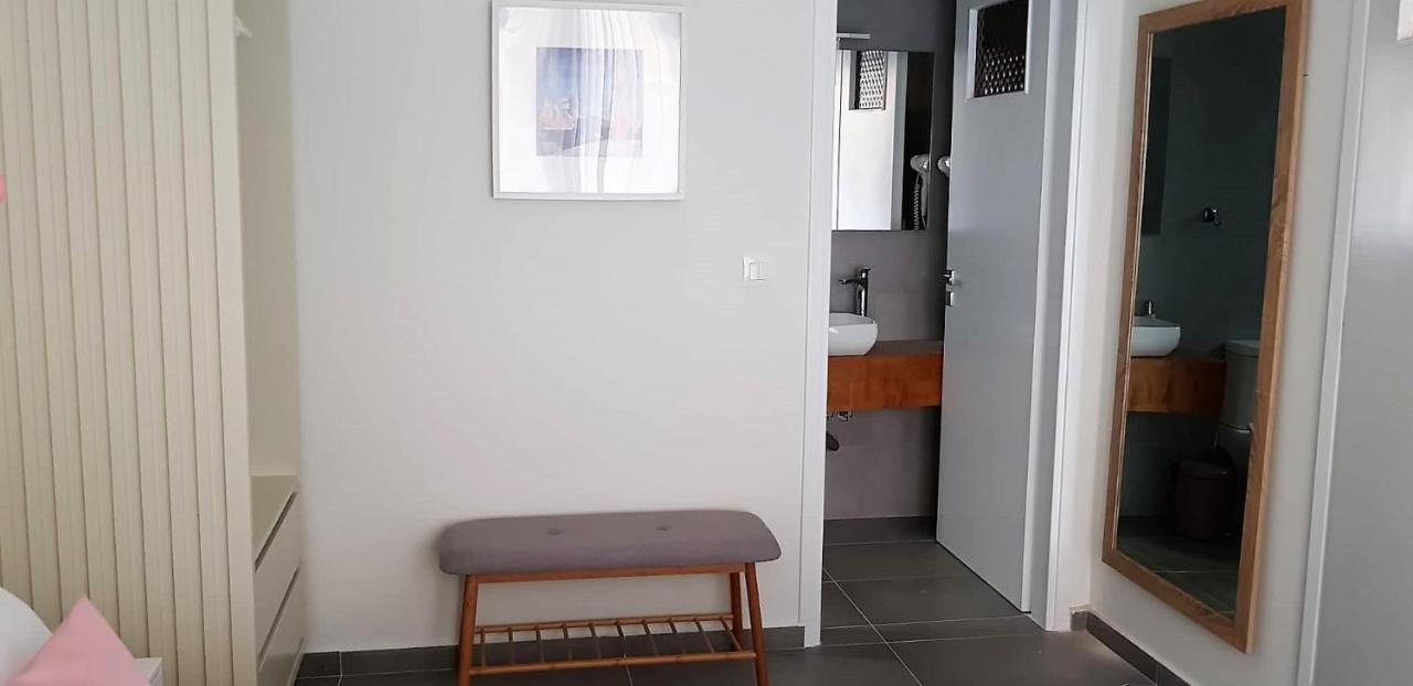 קלמאקי Rotunda Suites מראה חיצוני תמונה