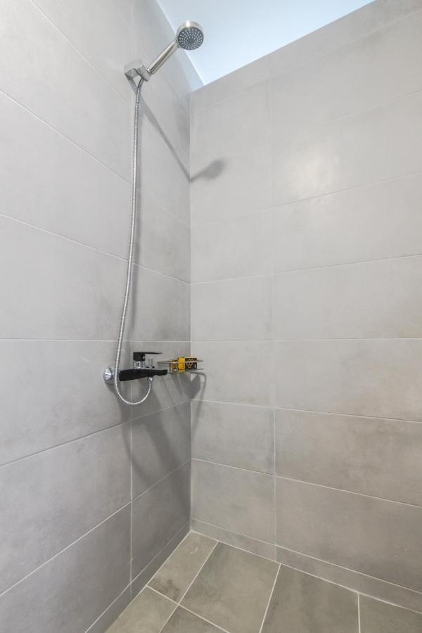 קלמאקי Rotunda Suites מראה חיצוני תמונה