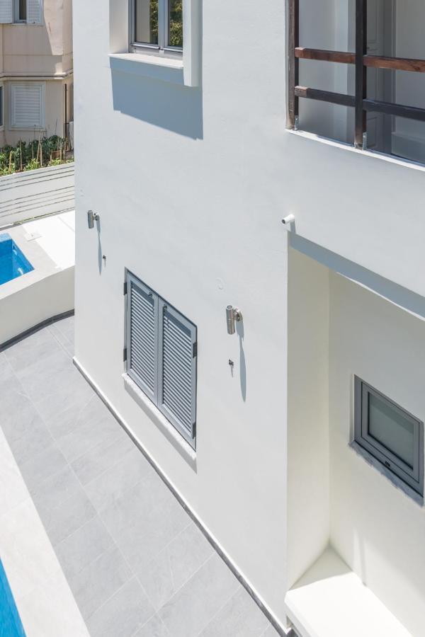 קלמאקי Rotunda Suites מראה חיצוני תמונה